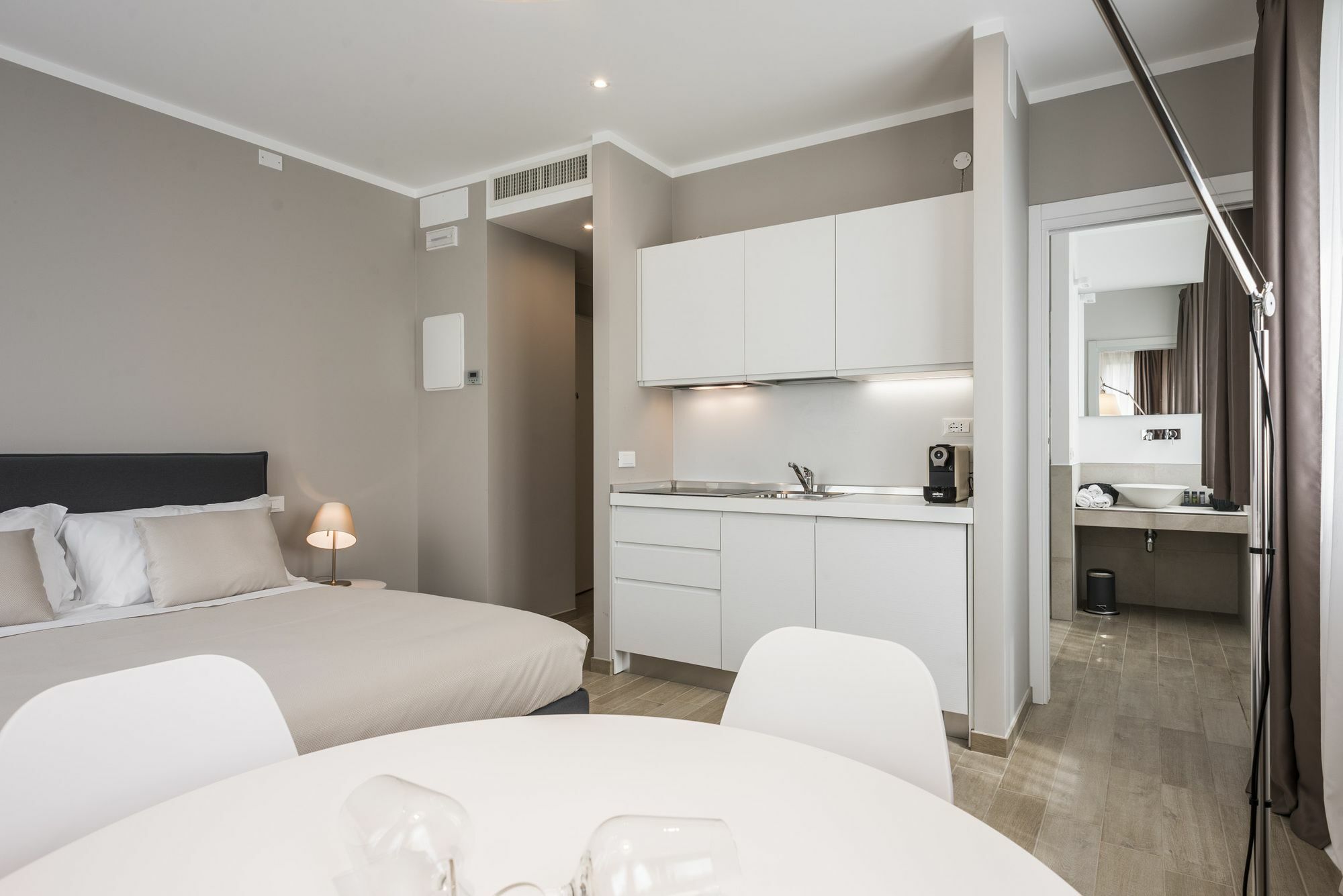 Myplace Largo Europa Apartments Падуя Экстерьер фото